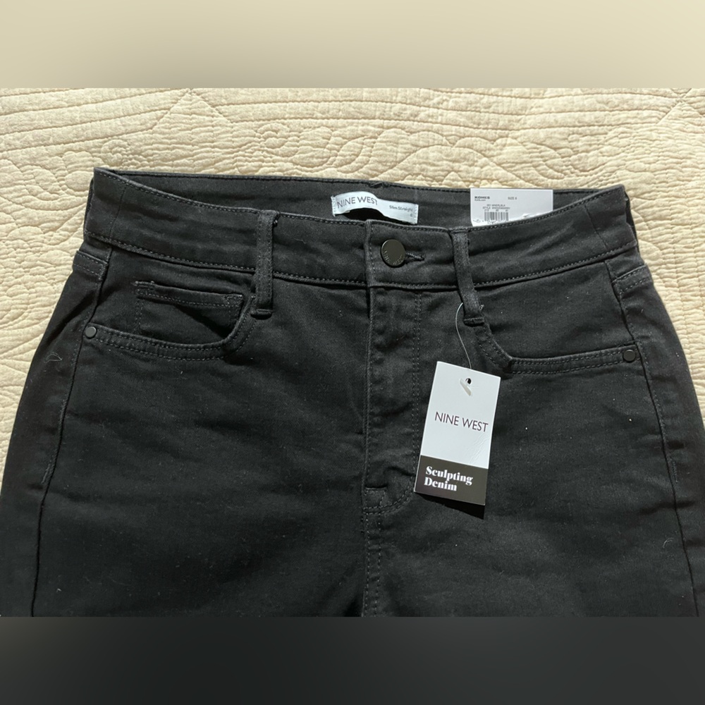Women's Nine West High Rise Sculpting Straight Jeans. NWT - Picture 3 of 9